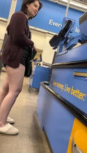 Pawg with Thick Legs
