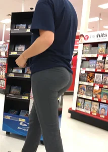 Big booty babe at Target in grey leggings