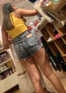 Slimthick teen in Shorts