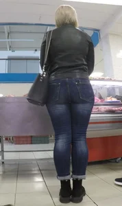 juicy ass in jeans