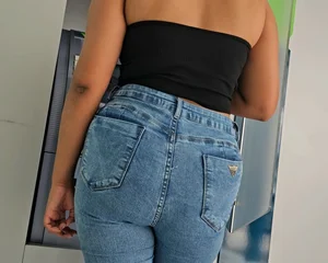 Brunette girl (front and back)