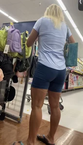 Sexy Solid Mature Gilf W Nice Smooth Legs