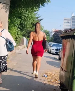 Lady in red