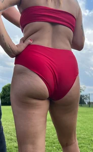 Endless amount of patriotic MILF booty