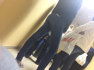 Nice Legs in Jeans Teen Candid