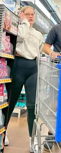 black leggings nugget