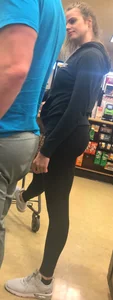 Grocery store girl in line with a nice ass in leggings