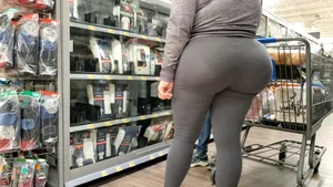 Fake Booty Mature Latina In SeeThru Leggings W/VPL