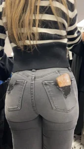 Latina MILF with the sweetest thick round ass in jeans