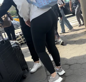Tall European big bubbly ass ( OC , Airport Series )