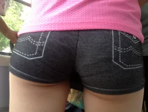 Bus Candid Closeup of Amazing Booty
