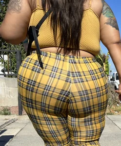 Fat ass in yellow