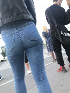 Hot Candid Butt And Legs in Tight Blue Jeans on a Crosswalk Street Creepshots Collection