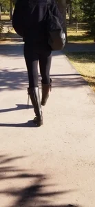 Flat Candid Booty And Slim Legs in Leggings Park Creepshot