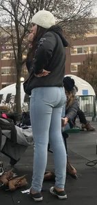 Two hot butts in TIGHT jeans