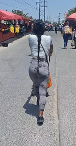 Stunning skinny butt with tight leggings showing VTL