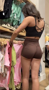 Super cute lulu lemon bubble butt