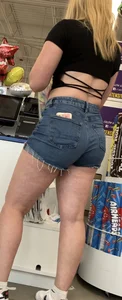 Thiccc milf I’m jean shorts