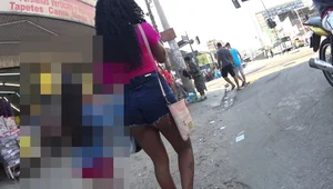 Sexy black milf walking with a great ass in short jean shorts showing her ass cheaks