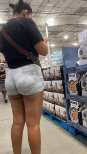 Latina booty sits nicely in shorts