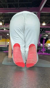 Gym ass in sweats & socks (close up)