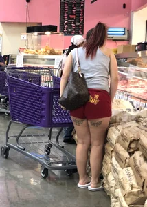 Latina with big booty in red shorts doesn't care about Rona