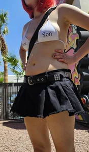 Goth cheeks at music festival    [MEGAPOST]