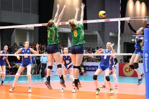Thai candid volleyball girls