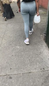 PAWG In nice grey leggings with VPL