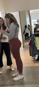 outrageously fat ass on this lulu employee