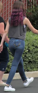 Red/purple haired teen with nice bubble butt in Hollister jeans