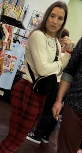 Sexy Milf in Xmas Checkered Leggings (oc)
