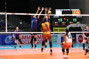 Thai candid volleyball girls