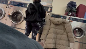 PAWG doing laundry