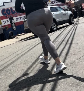 Thick blonde momma ( OC , VPL )