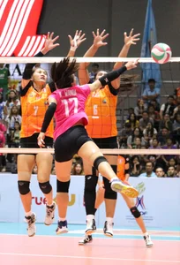 Thai candid volleyball girls