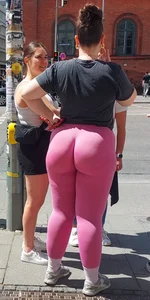 Thick fat German ass in pink leggings (OC, pics)