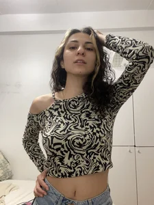 Leaked erotic selfies of a cute girl