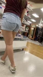 Perfect Thick Teen Ass In Jean Shorts😋