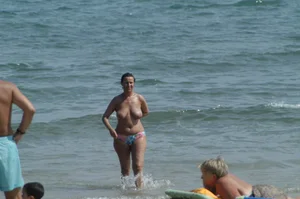 Sexy mature girls on Vilanova topless beach