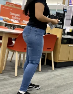Latina “Tech” Babe at Target [OC]