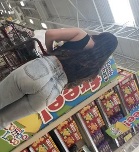 Thick Pawg baddie shopping