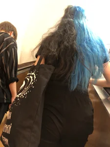 Nice Legs and Booty in Shorts - Blue-Haired Candid Girl Subway Escalator Creepshots Gallery