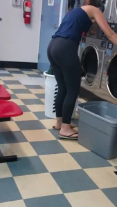 Laundromat leggings OC. caught?