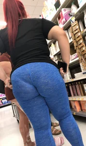 [OC Covid-era catch] Hot thick redhead Latina MILF VPL Wedgie Walmart