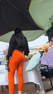 Slim latina perfect body in orange leggings [oc]