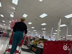 Target always got fine milfs