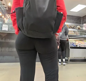 More of slim thicc milf. Sexy ASS (OC)