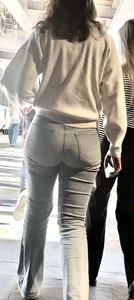 College girl with hot juicy bubble butt in flared jeans