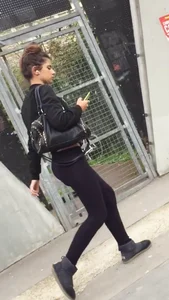 Impressive Fit Booty in Yoga Pants on the Street